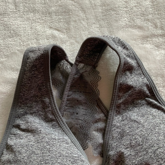 Jessica Simpson Lace Strap Comfort Bralette - Picture 3 of 10